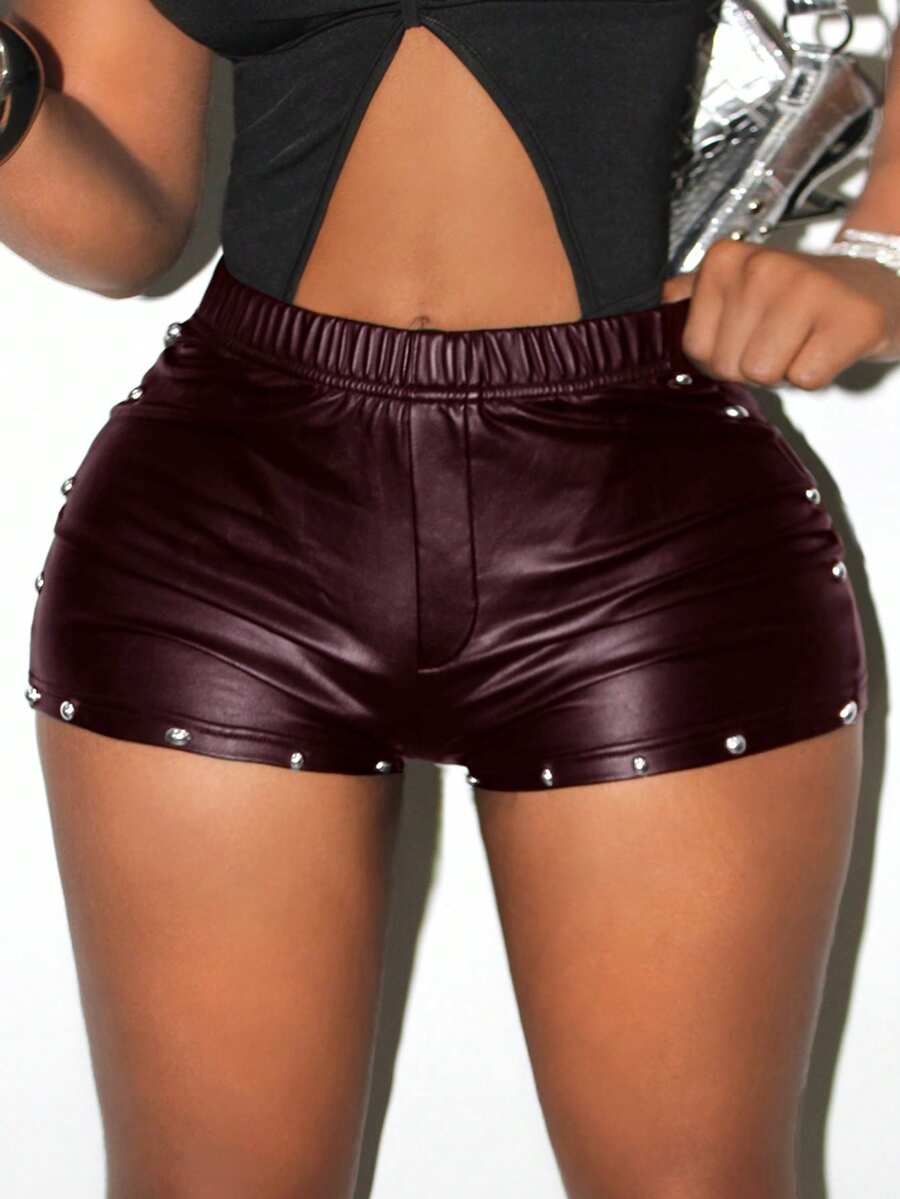 BamGleam Quần short giả da phong cách punk gợi cảm dành cho nữ, quần short ôm sát khoe vòng ba với đinh tán trang trí, quần short đa năng thích hợp cho các câu lạc bộ đêm. - Màu Đỏ Sâu - Xem 1