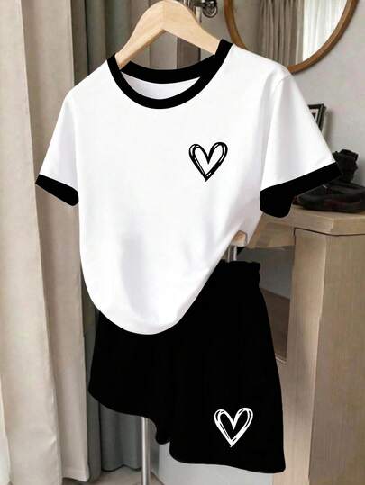 2件套女童休闲爱心印花撞色短袖T恤和短裤套装，舒适的夏秋日常穿搭