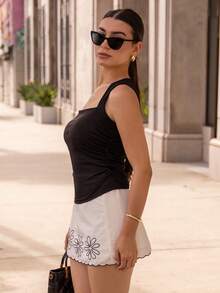 Andrea Bello 黑色方领褶皱衬垫文胸，适合夏季旅行和度假 - 彩色 - 查看 6