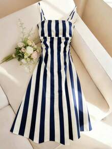 Franclia 女士新款细肩带条纹腰部喇叭中长连衣裙 - 藍白色 - 查看 5