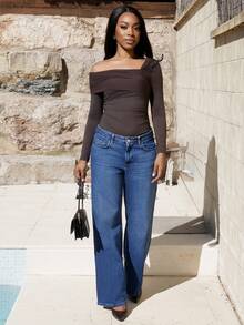 Yess Loren 女士休闲百搭白色纯色不对称领口褶皱长袖紧身衣 - 咖啡棕 - 查看 3