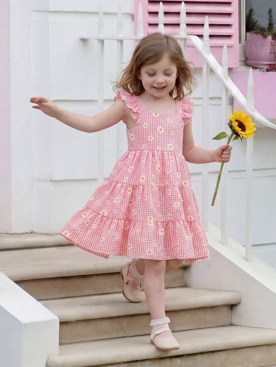 4-7岁女童夏季雏菊印花泡泡格纹连衣裙，A字廓形，适合度假穿着