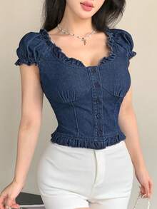 DAZY Áo denim nữ kiểu dáng thường ngày, trễ vai, viền bèo nhún, cài cúc phía trước, thích hợp cho mùa hè. - Rửa trung bình - Xem 6