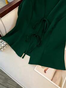 GlowEve CURVE Bộ đồ 2 mảnh dành cho nữ cỡ lớn, màu trơn, kiểu áo vest buộc dây phía trước và quần váy, phong cách thường ngày. - Màu xanh lá cây đậm - Xem 7