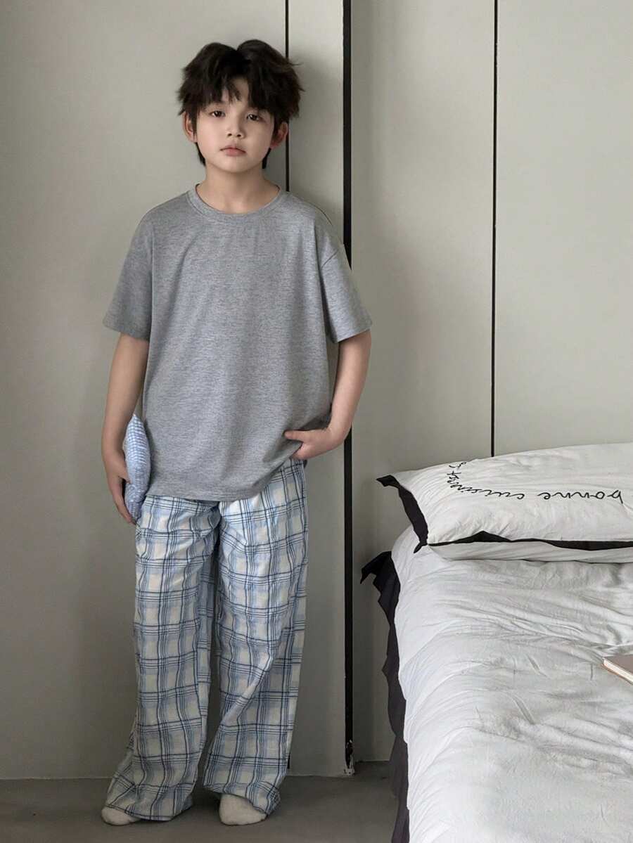 DAZY Tween Boy Solid Color Short Sleeve Top And Plaid Pants Pajama Set Summer - Grey - View 1