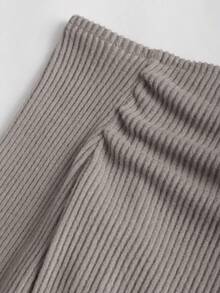 SHEIN Unity Bộ đồ nữ gồm áo thun lông xù lệch vai và quần ống rộng cạp thấp, trang phục mặc nhà thoải mái cho mùa đông. - Màu be - Xem 3