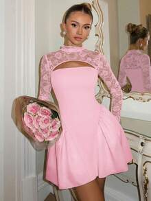 Glamine Charm 时尚简约黑色蕾丝拼接镂空针织连衣裙，适合单身派对、姐妹聚会、晚宴、情人节与伴侣约会等场合。 - 粉色 - 查看 4