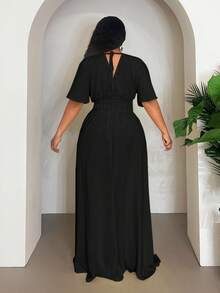 SHEIN CURVE+ 2026春夏新款大码度假休闲/日常休闲/外出/优雅派对/浪漫纯色黄色插肩袖弹力腰部收褶大A字摆梭织纹理面料女式长裙 - 黑色 - 查看 2