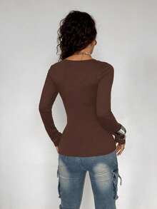 StreetHx 女士黑色V领修身打底衫，哥特银色印花，朋克摇滚万圣节休闲街头风Y2K坏女孩2000风格长袖T恤 - 棕色 - 查看 2