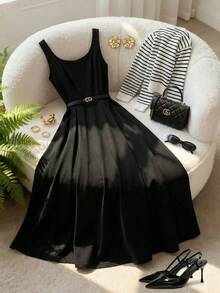 Ellevyn 优雅女士圆领收腰A字中长连衣裙，配条纹披肩两件套，适合通勤、约会、外出、度假、婚礼宾客、晚礼服等场合。 - 黑與白 - 查看 1