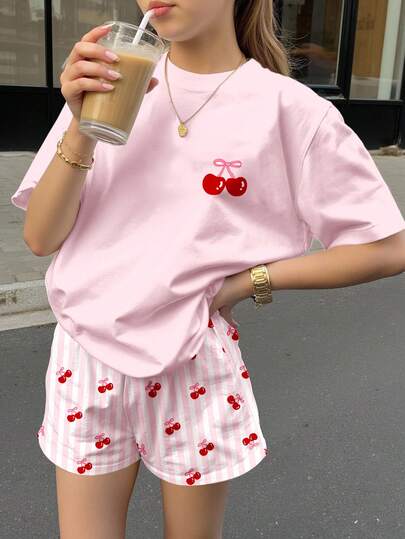 Cream & Super Cute Retro Pink Bow Cherry Striped Print Pattern, Teen Girl Casual Loose Round Neck Short Sleeve T-Shirt And Shorts 2-Piece Set, Suitable For Spring/Summer