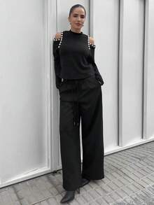 Marta Soriano 女士时尚通勤珍珠装饰露肩T恤 - 黑色 - 查看 5