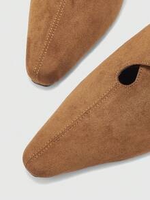 CUCCOO BIZCHIC French Retro Square Head Deep Mouth Lace-Up Single Shoes Women's Spring New Leather Thick Heel Grandma Shoes Commuting Versatile Small Leather Shoes - Rust Brown - View 4