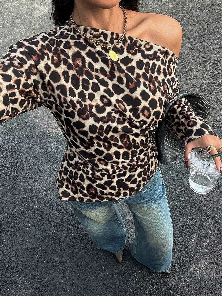 Women's Leopard Print Asymmetric Shoulder Fitted Casual Top - Multicolor - View 1