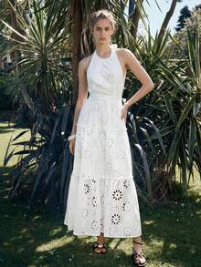 Maija 女士白色镂空刺绣荷叶边吊带连衣裙，适合度假、复活节派对、海滩婚礼、外出、毕业典礼、夏季假日、休闲工作等场合。另有夏季白色碎花连衣裙、白色蕾丝连衣裙、白色镂空连衣裙、度假连衣裙、节日服装和夏季女装推荐。 - 白色 - 查看 2