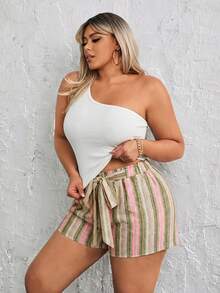 SHEIN SXY Bộ đồ 2 mảnh dành cho nữ cỡ lớn, màu trơn, kiểu lệch vai, gồm áo và quần short, kiểu dáng thường ngày. - Nhiều màu - Xem 5