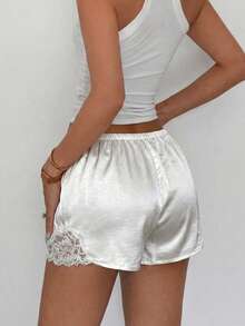 Siren Gaze 波西米亚风女士蕾丝边缎面丝绸短裤，闪亮弹力腰迷你短裤，衬裙短裤，半身衬裤，法式三角裤，连衣裙平角裤，全包臀内裤，休闲裤，女士缎面丝绸短裤，蕾丝边拼接迷你超短裤，丝滑低腰休闲衬裤，Y2K夏季阔腿休闲裤，女士纯色弹力腰蕾丝边宽松短裤，缎面蕾丝边短裤，夏季穿搭，女士度假穿搭，春夏优雅休闲造型，春夏奶油色短裤，荷叶边短裤，白色蕾丝短裤，灯笼裤荷叶边短裤，弹力缎面套穿蕾丝边短裤，可爱夏季度假波西米亚风可爱周日最佳情人节裤装，春季假日女士弹力腰宽松休闲短裤，夏季百搭 - 紫紅色 - 查看 2