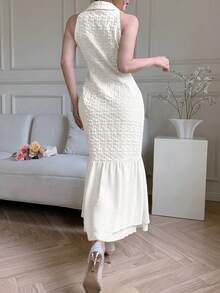 Modelyn Đầm vàng jacquard phối họa tiết chắp vá, cổ áo blazer thanh lịch, cài hai hàng khuy bằng vải chiffon. - trắng - Xem 5