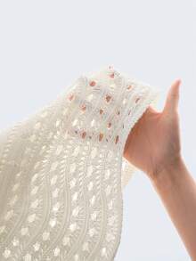 Aalyst 女士春夏新款单件圆领短袖修身优雅法式喇叭下摆3D立体花卉时尚设计通勤女士约会百搭中长针织套头连衣裙 - 米色 - 查看 9