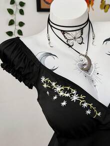 Sunspun 大码女式露肩深V领黑色刺绣饰边修身休闲百搭夏季T恤 - 黑色 - 查看 4