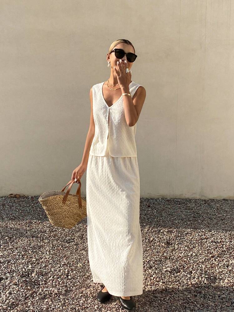 Women's Solid Color Textured Fabric Fitted Deep V Sleeveless Vest And Straight Long Skirt Casual Resort Beach Summer 2-Piece Set