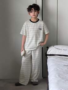 DAZY Bộ đồ ngủ mùa hè cho bé trai, áo ngắn tay kẻ sọc và quần dài. - trắng - Xem 4