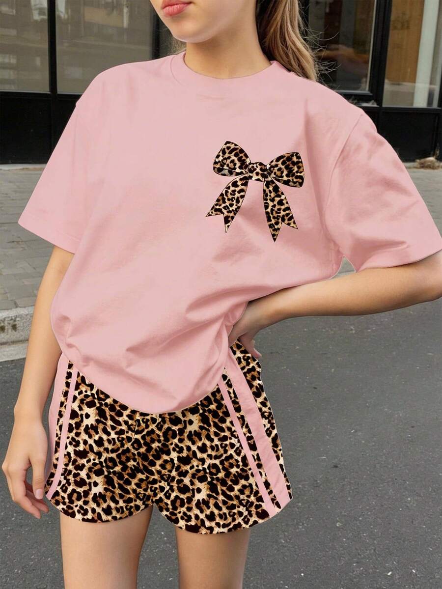 Cream Pink Retro American Leopard Print Bow Striped Pattern Summer Outfit, Teen Girl Casual Loose Round Neck Short Sleeve T-Shirt And Shorts 2-Piece Set, Suitable For Spring/Summer, Outdoor Picnic, Outing, Street Style, Home, Campus - Multicolor - View 1