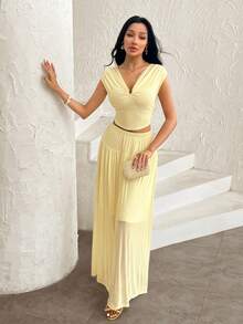 Modelyn Elegant Millet Yellow New Slim-Fit Crop Top With Elastic Waist Ruched Skirt, Spring/Summer - Yellow - View 9