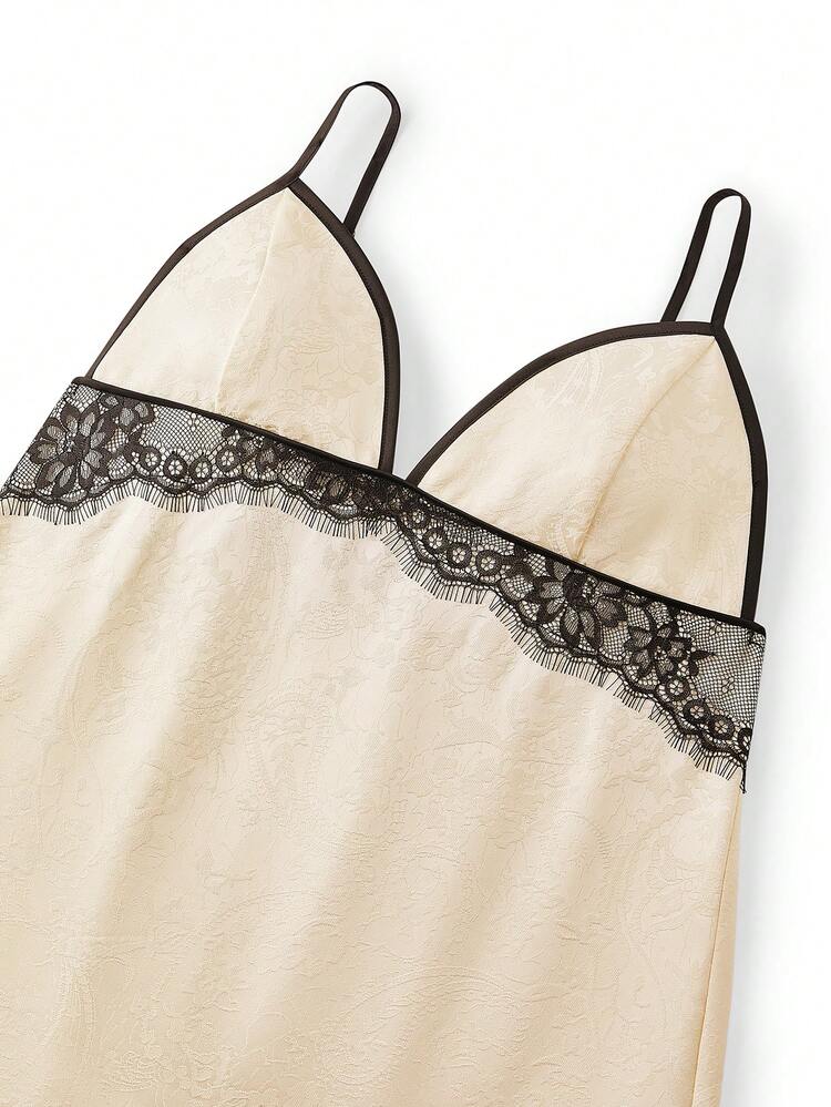 Camisón de satén crema con tirantes de espagueti, vestido para dormir con adorno de encaje negro, ropa de dormir versátil para todo el año, lencería sexy con curvas, artículos de boda, vestidos de verano para mujeres