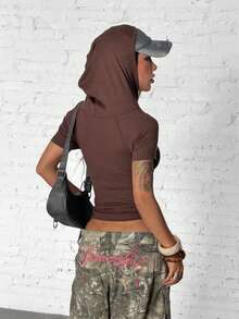 StreetHx 女士棕色罗纹短袖卫衣，HypeZone-D Hottie 设计，带帽，前拉链，腰部收紧，Hottie，朋克，摇滚风格卫衣 - 棕色 - 查看 2