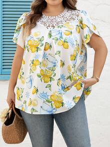SHEIN CURVE+ 加大码 US22 音乐节、海滨度假、波西米亚风女士假日蕾丝花卉印花花瓣短袖衬衫 夏季/乡村/海滩度假/沙滩装、夏季上衣 - 白色 - 查看 5