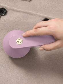 Teckwe One Piece 500mAh 充電式電動除毛器，USB 充電，Type-C 充電線，高速旋轉，高效除毛，觸感溫和，易於使用，耐用 ABS 材質，時尚粉色外觀，適合毛衣與衣物等日常居家使用，主婦、時尚愛好者與衣物保養必備，亦是佳節送禮佳品（不含充電線，需自行購買） - 粉色 - 查看 4