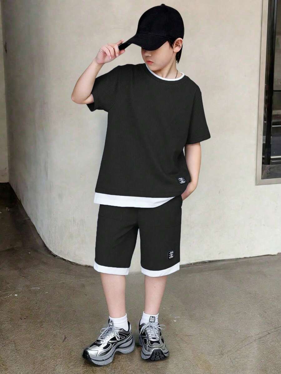 SHEIN Mirajuku 2pcs Tween Boy Letter Print Short Sleeve T-Shirt And Shorts Casual Set - Black - View 1