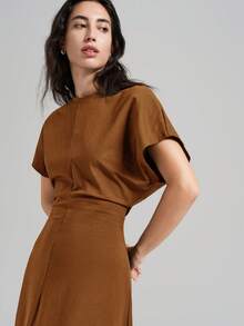 Ontre 女士四季腰身都市简约连衣裙，优雅蝙蝠袖长裙，教师装 - 棕色 - 查看 2