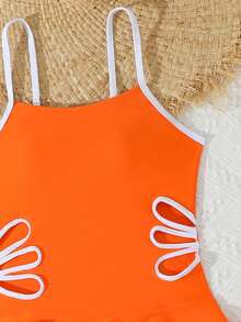 SHEIN Set de costum de baie tankini alb-negru pentru fete preadolescente, cu design floral portocaliu și design floral, dintr-o singură piesă, stil nou de vară, costum de baie prietenos cu pielea și cu uscare rapidă. Prezintă ornamente florale laterale și un design cu fustă. Acoperire completă pentru a preveni defecțiunile garderobei. Ținută elegantă pentru plajă și piscină. Un articol indispensabil pentru un look vibrant și energic. Rochie de plajă pentru fete, costume de baie pentru adolescente, acoperire completă. - Portocala ars - Vizualizare 3