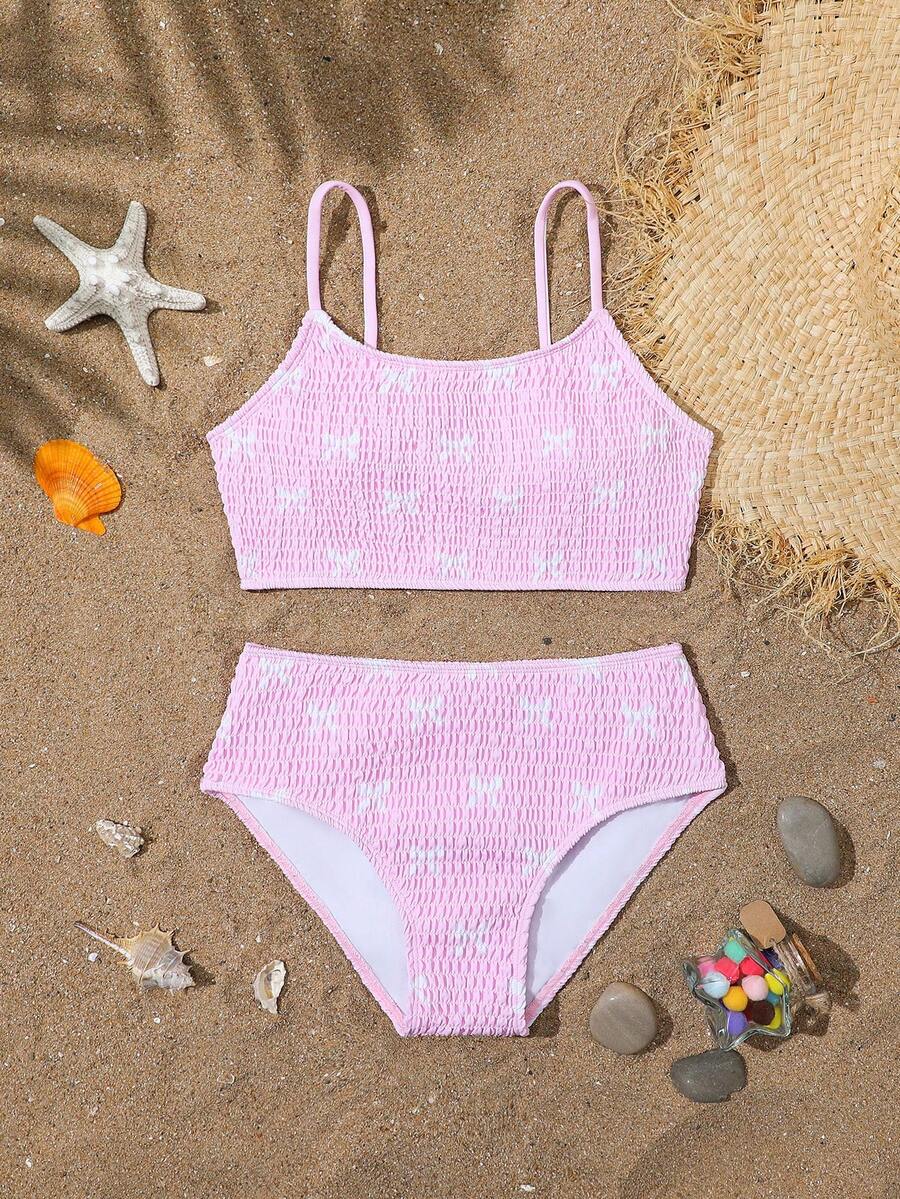 SHEIN 少女蝴蝶印花比基尼套装，粉色底白色图案，可爱可调节肩带，两件式泳衣，三角泳裤，适合夏季度假、海滩、游泳池、派对等场合。 - 粉色 - 查看 1