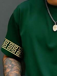 Manfinity LEGND 加大码男士时尚 Spade A 花卉印花短袖T恤，休闲简约百搭T恤，送给男友或家人的绝佳礼物 - 綠色 - 查看 5