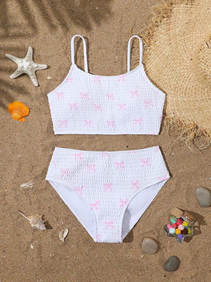 SHEIN 少女蝴蝶印花比基尼套装，白色底粉色蝴蝶图案，可爱可调节肩带，两件套泳衣，含三角泳裤，适合夏季度假、海滩、游泳池、派对等场合。 - 白色 - 查看 1
