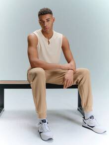 Driftmere 男士夏季字母拼貼細節V領背心 - 杏色 - 查看 9