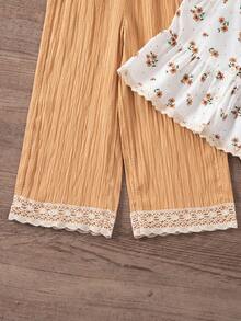 SHEIN Vintaside Kids Young Girl Vacation Casual Heart Print Lace Patchwork Top And Pants 2-Piece Set - Apricot - View 8