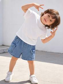 Vintaside Kids 男婴休闲牛仔短裤，春夏款，中蓝色牛仔布，带工装口袋，宽松直筒裤型，面料柔软舒适，适合上学、通勤、日常外出穿着。 - 中等水洗藍 - 查看 9