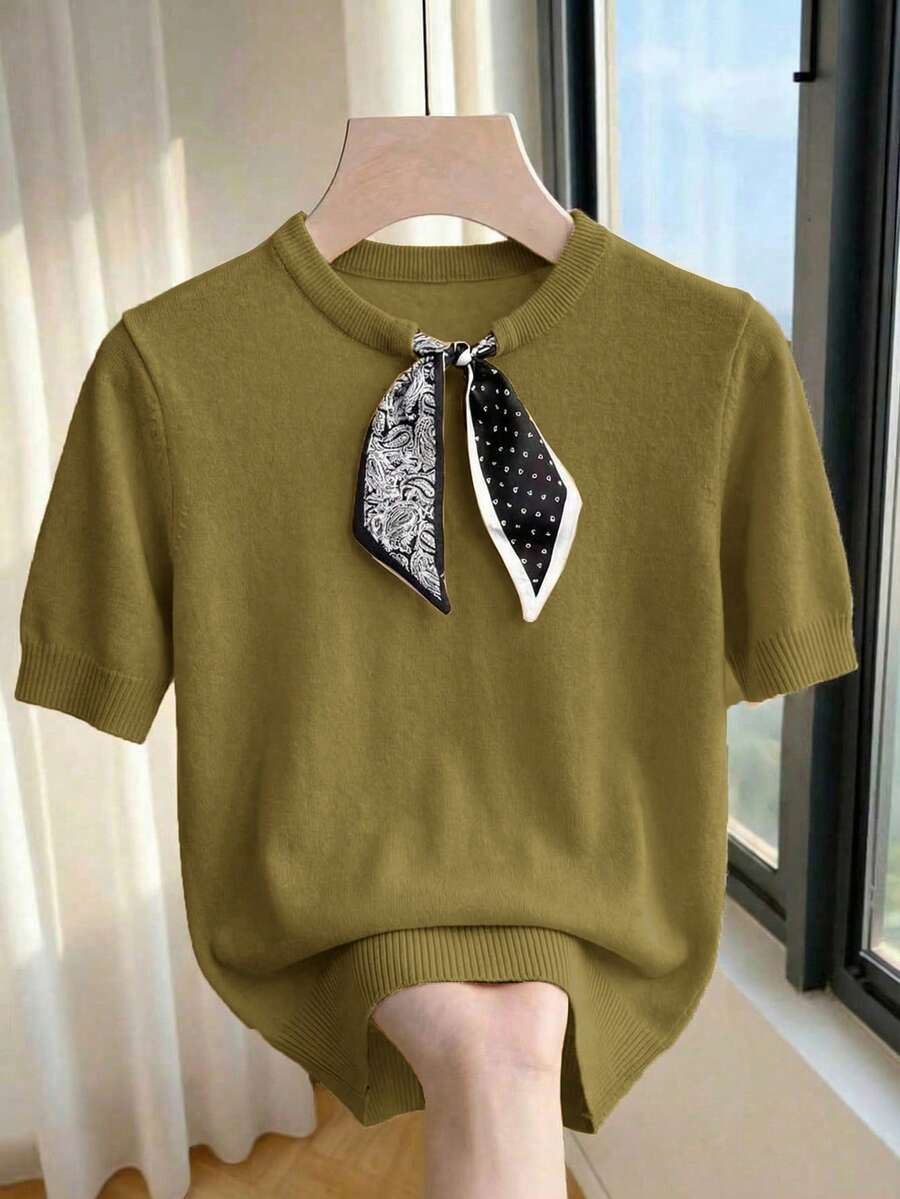 SHEIN LUNE 新款休闲简约圆领半袖上衣,饰以佩斯利花纹和波点拼接元素,尽显精致法式风情;优化比例,可轻松搭配连衣裙或裤装;宽松高腰廓形,袖口和领口饰以撞色罗纹滚边。 - Fresh Green - 查看 1