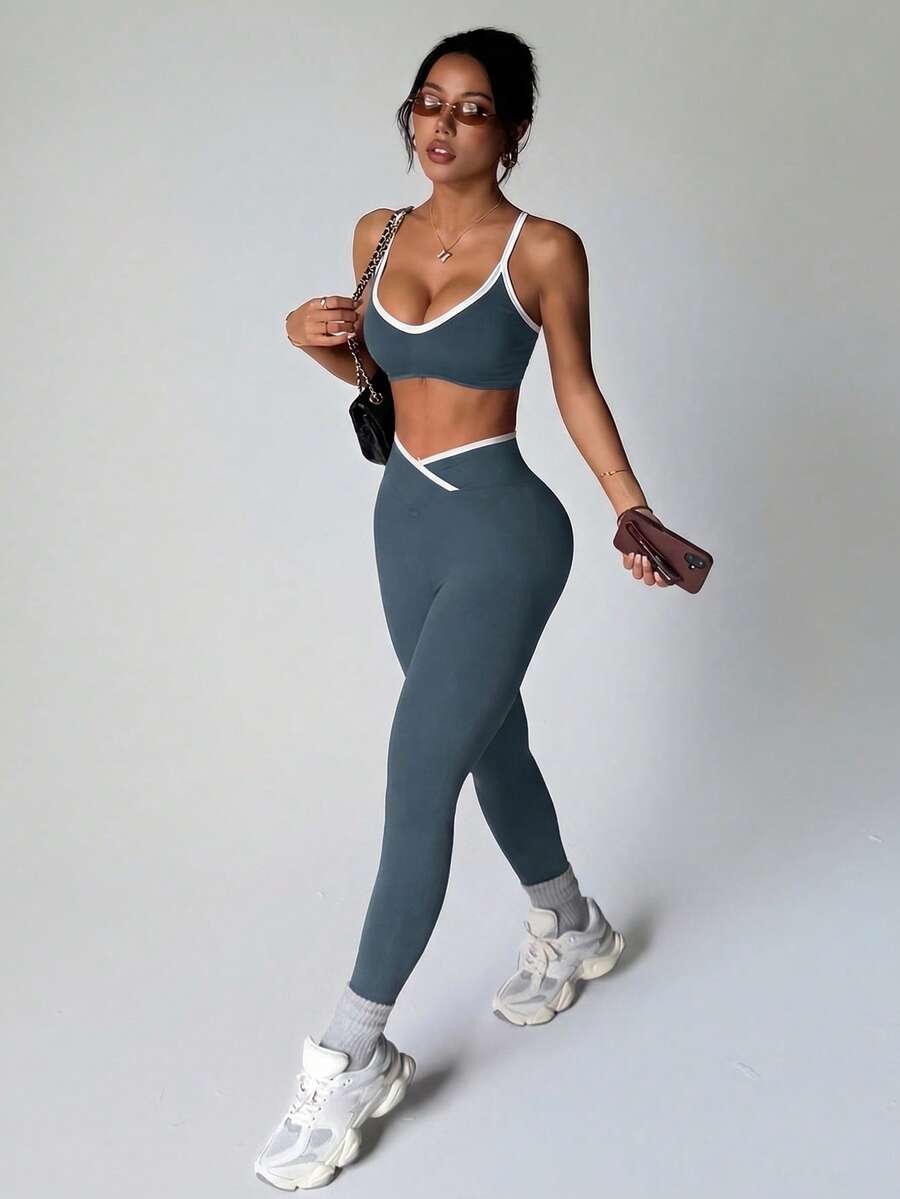 SHEIN Sports 女款灰色對比滾邊超短背心與緊身褲瑜伽運動套裝,夏季性感健身服 2 件式雙層運動健身服飾套裝 - 灰色 - 查看 1
