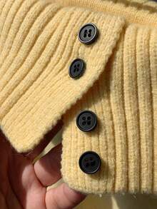 Comfortcana Women's Low-Rise Knit Shorts With Button Details And Rolled-Up Cuffs, Suitable For Spring And Summer. - Pale Yellow - View 7