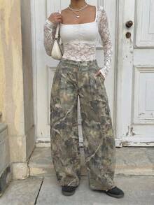 SHEIN EZwear Quần nữ in họa tiết dáng rộng, quần jeans phong cách đường phố, phong cách Mỹ phóng khoáng, quần thường ngày, quần dự lễ hội, quần mặc hàng ngày, quần in họa tiết Y2K Millennium. - màu đen - Xem 4