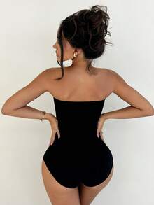 Sirith 無縫緊身無肩帶連身衣 - 黑色 - 查看 2