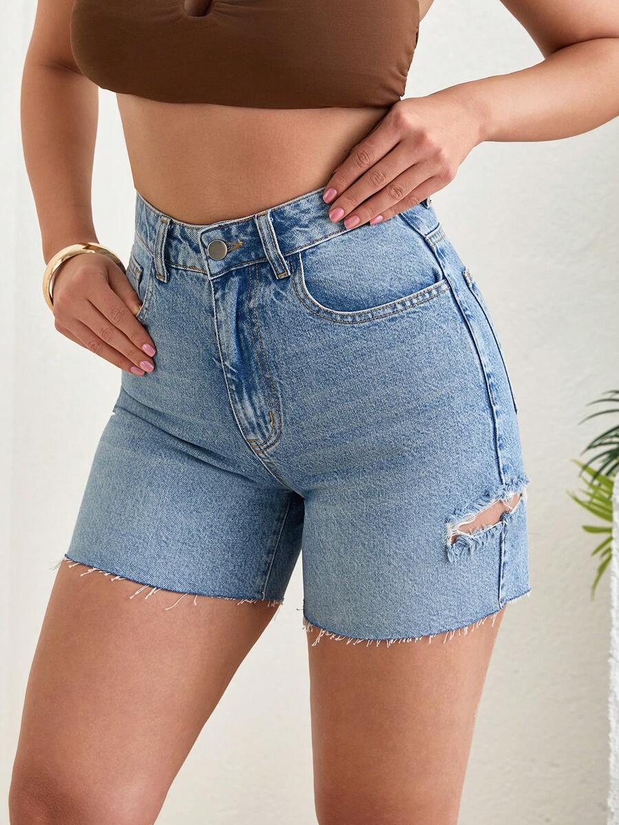 SHEIN Pantalón corto de estilo casual para mujer de talle alto, azul claro, con detalles de botones frontales - Lavado ligero - Ver 1