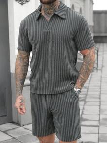 Manfinity CasualCool 男士两件套，柔软提花面料短袖 Polo 衫搭配抽绳松紧腰短裤，适合休闲、派对、聚会、运动、办公、春秋季穿着，时尚武士风格设计，自用或送礼皆宜。 - 深灰色 - 查看 7