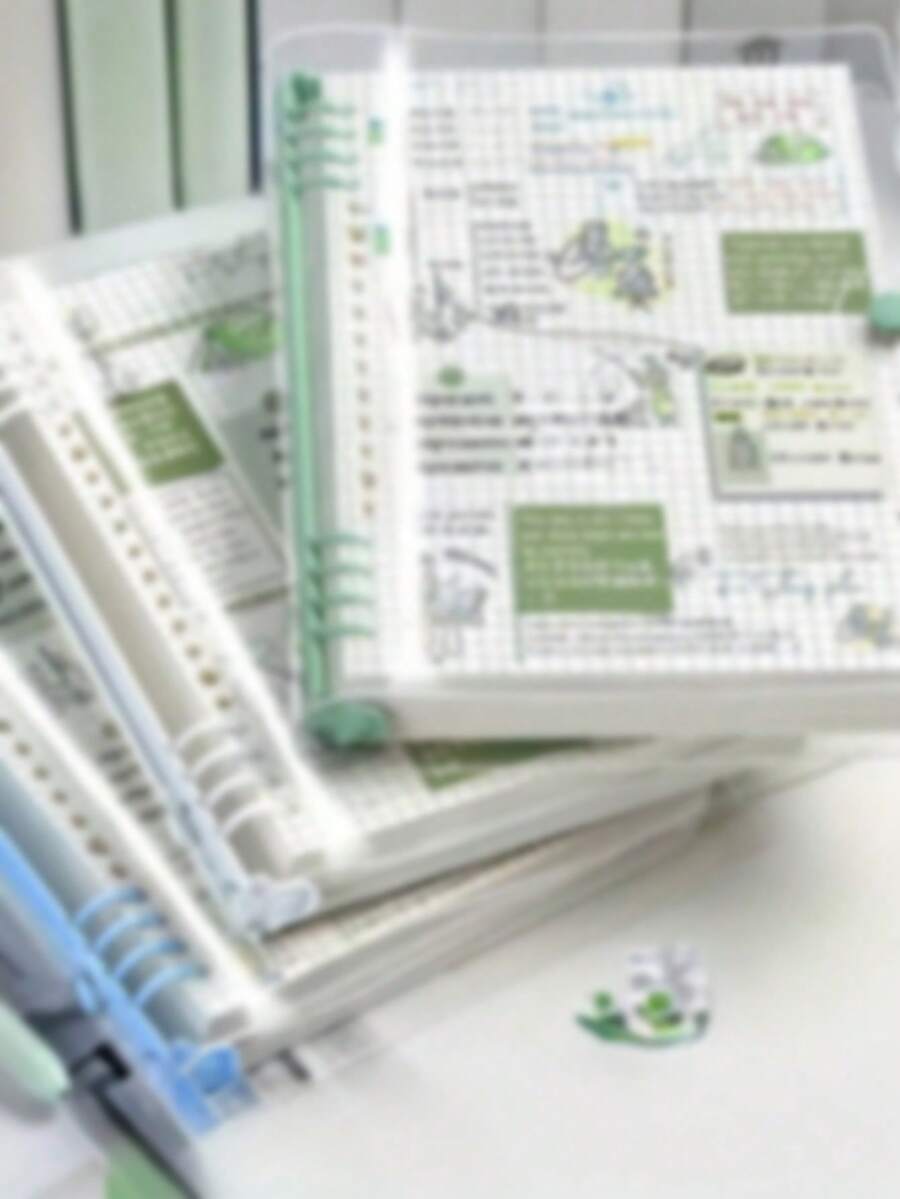 60 páginas A5 Cuaderno con tapa blanda transparente y páginas perforadas, espiral extraíble, diseño resistente al agua - Excelente para suministros de oficina diarios y estilo minimalista, regalo perfecto para amantes de la música, Cuaderno de música | Cuaderno minimalista | Cuaderno resistente al agua - A5 - Ver 1