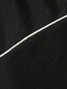 Manfinity Hypemode Men's Letter Print Drawstring Waist Pocket Loose Casual Shorts - Black - View 4